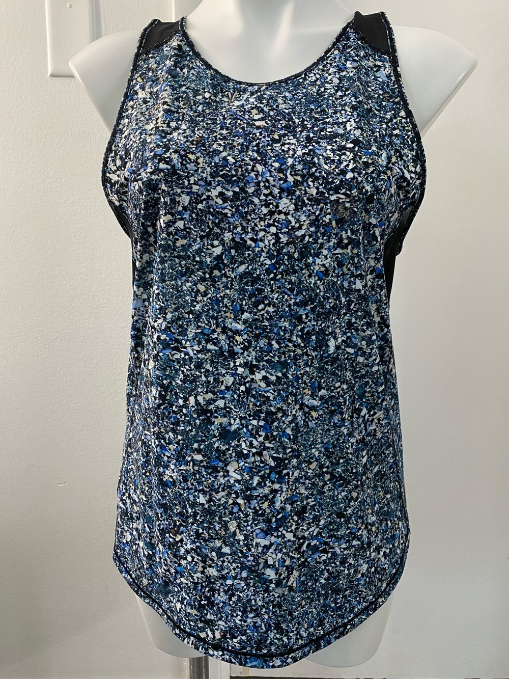 Lululemon - Sculpt Tank II *Seawheeze - Size 8 - NWT